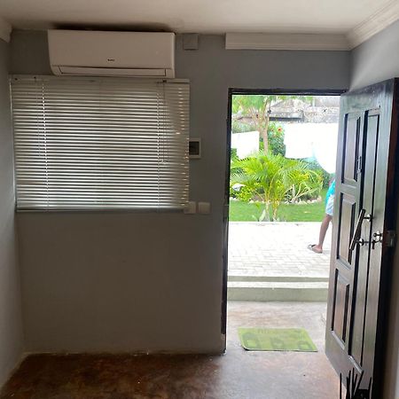 Aeropark Residencial Hostel Maputo Exterior photo